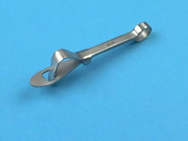 Umbilical Clamp Bar, 8 cm Holtex