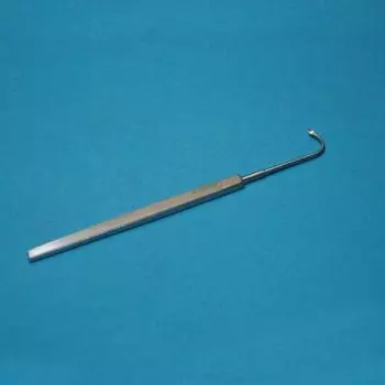 Strabismus hook, usual, Medium 12 mm Holtex