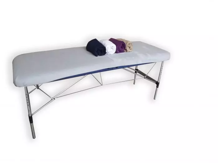 Mediprem sponge cover for massage table