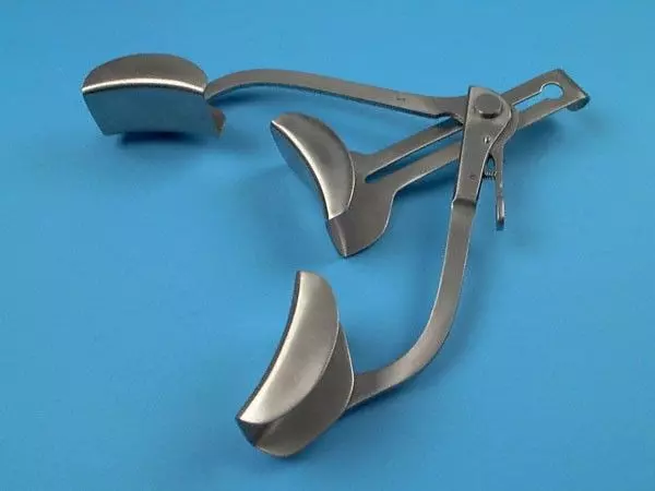 Ricard Retractor, 3 valves 80 mm Holtex