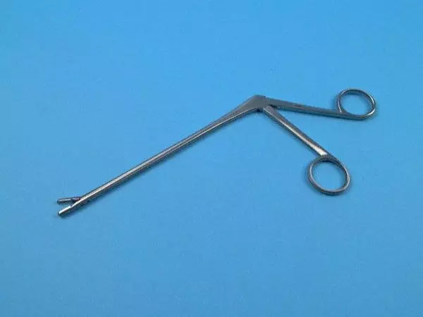 Spurling Clip , jaws 4 mm x 10 mm, 18 cm, right  Holtex